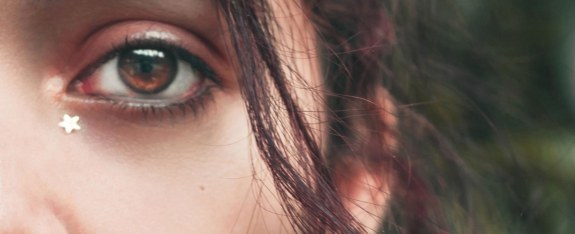 Corrector De Ojeras